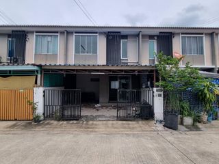 For sale 3 Beds townhouse in Phutthamonthon, Nakhon Pathom