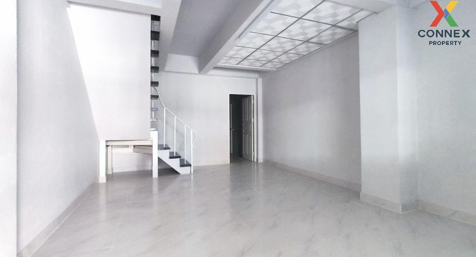 For sale 2 Beds townhouse in Mueang Nonthaburi, Nonthaburi