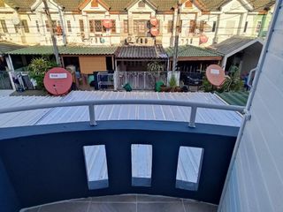 For sale 2 Beds townhouse in Lam Luk Ka, Pathum Thani