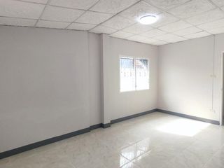 For sale 2 bed townhouse in Lam Luk Ka, Pathum Thani