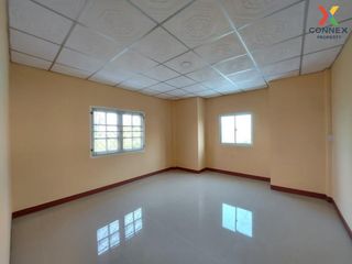 For sale 2 Beds townhouse in Lam Luk Ka, Pathum Thani