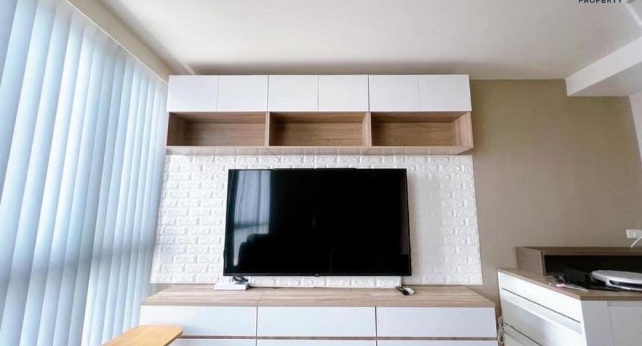 For sale 2 bed condo in Phaya Thai, Bangkok
