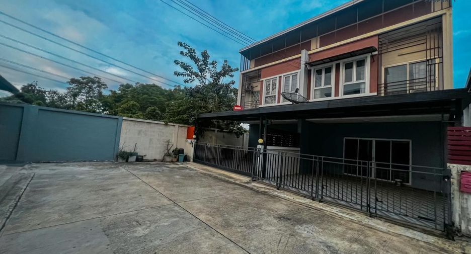 For sale 3 Beds townhouse in Sai Noi, Nonthaburi