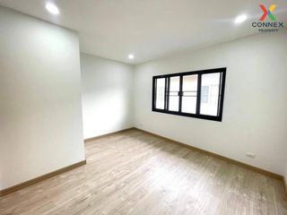 For sale 2 bed townhouse in Lam Luk Ka, Pathum Thani