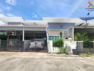 For sale 2 bed townhouse in Ban Bueng, Chonburi