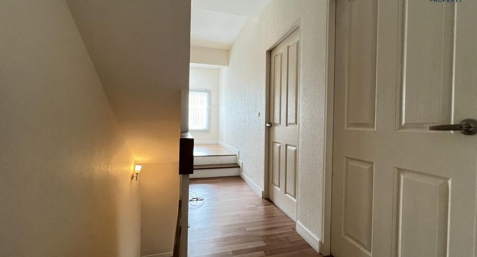 For sale 3 Beds townhouse in Mueang Nonthaburi, Nonthaburi