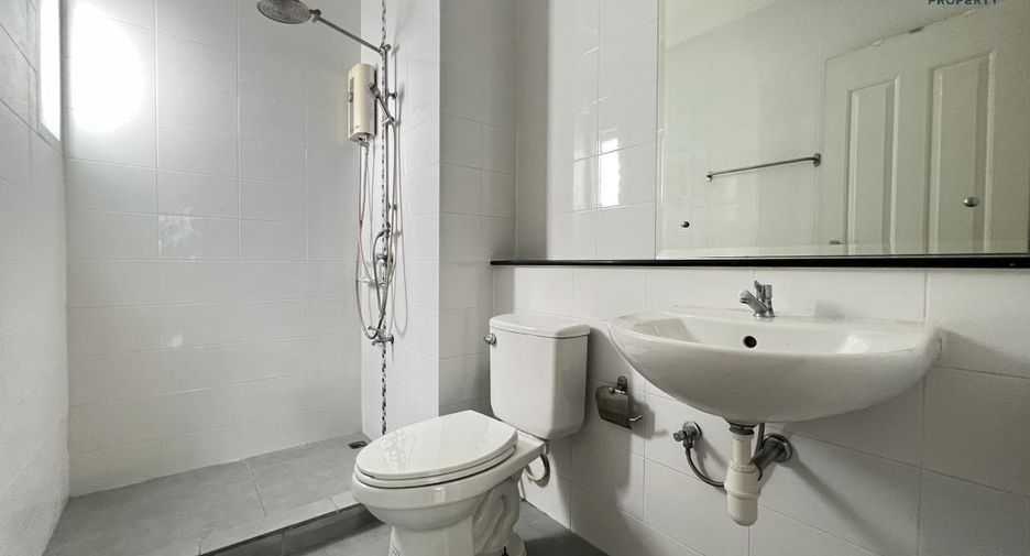 For sale 3 Beds townhouse in Mueang Nonthaburi, Nonthaburi