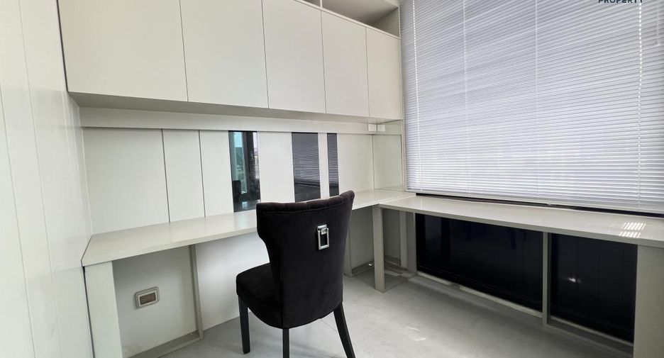 For sale 3 Beds townhouse in Mueang Nonthaburi, Nonthaburi