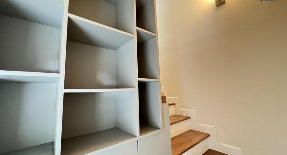 For sale 3 Beds townhouse in Mueang Nonthaburi, Nonthaburi