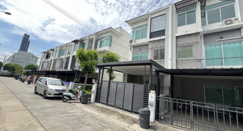 For sale 3 Beds townhouse in Mueang Nonthaburi, Nonthaburi