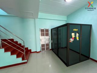 For sale 3 Beds townhouse in Krathum Baen, Samut Sakhon