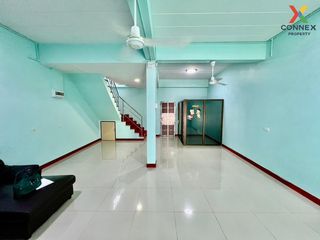 For sale 3 Beds townhouse in Krathum Baen, Samut Sakhon