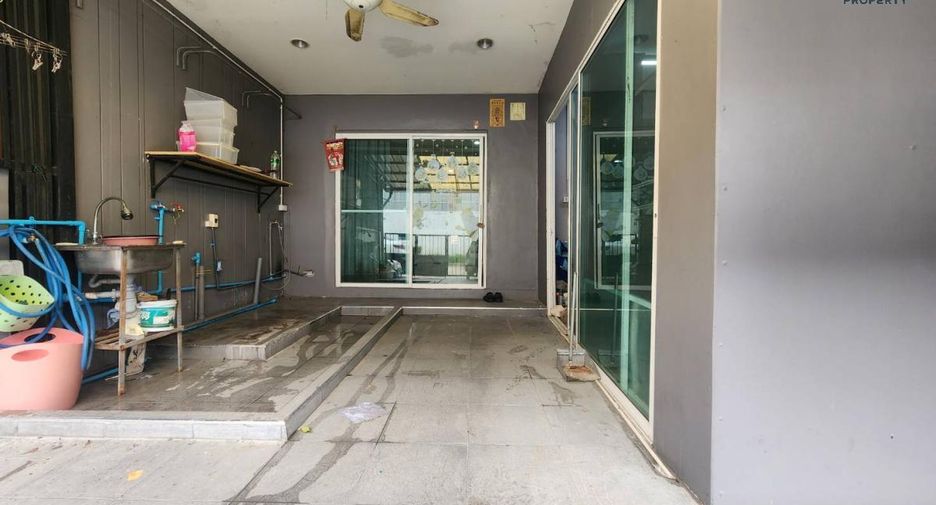 For sale 5 Beds townhouse in Mueang Nonthaburi, Nonthaburi