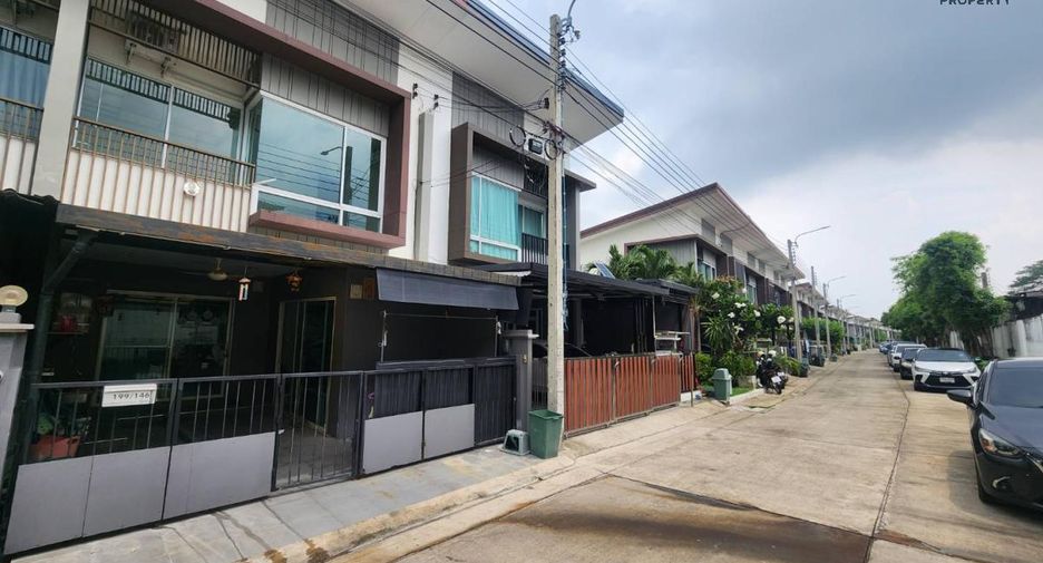 For sale 5 Beds townhouse in Mueang Nonthaburi, Nonthaburi