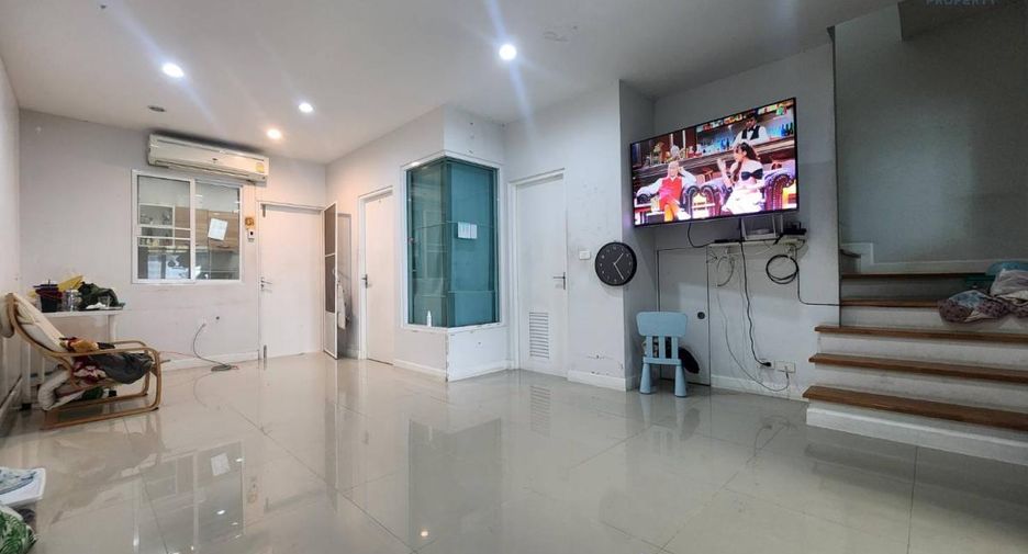For sale 5 Beds townhouse in Mueang Nonthaburi, Nonthaburi
