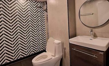 For sale 2 bed condo in Chatuchak, Bangkok