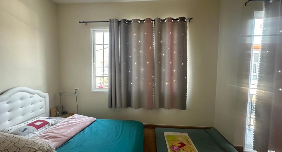 For sale 4 Beds townhouse in Mueang Nonthaburi, Nonthaburi