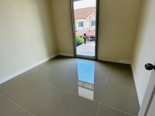 For sale 3 bed townhouse in Thanyaburi, Pathum Thani