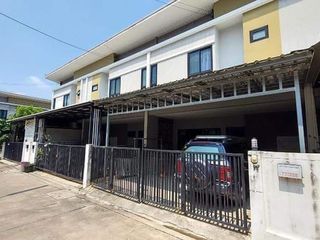 For sale 4 Beds townhouse in Lat Lum Kaeo, Pathum Thani