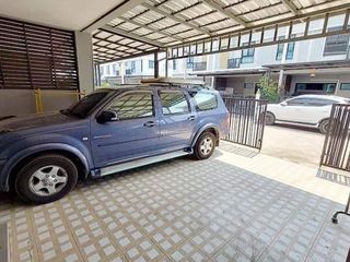 For sale 4 Beds townhouse in Lat Lum Kaeo, Pathum Thani
