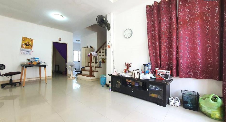 For sale 4 Beds townhouse in Mueang Nonthaburi, Nonthaburi