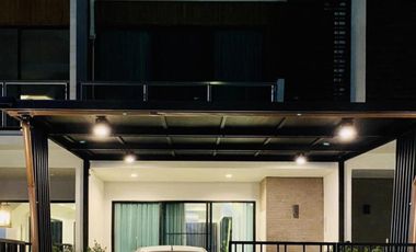 For sale 4 bed house in Bang Kapi, Bangkok
