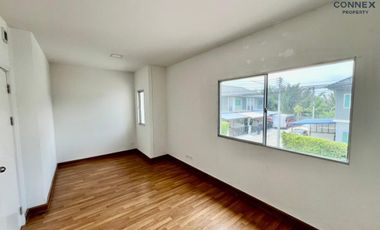 For sale 3 bed townhouse in Mueang Samut Sakhon, Samut Sakhon