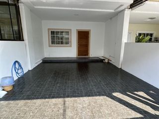 For sale 3 bed townhouse in Rat Burana, Bangkok