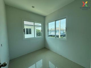 For sale 3 bed townhouse in Sam Khok, Pathum Thani