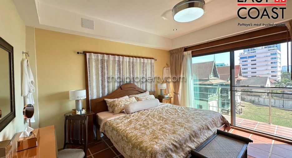 For sale 5 bedrooms house in Bang Lamung, Chonburi