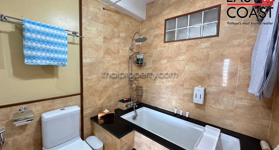 For sale 5 bedrooms house in Bang Lamung, Chonburi