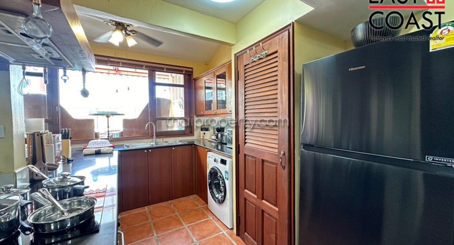 For sale 5 bedrooms house in Bang Lamung, Chonburi