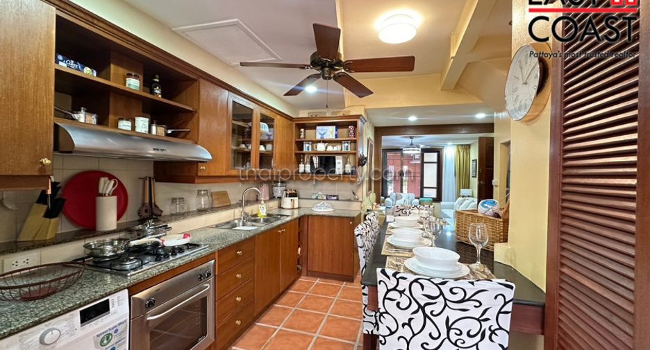 For sale 5 bedrooms house in Bang Lamung, Chonburi