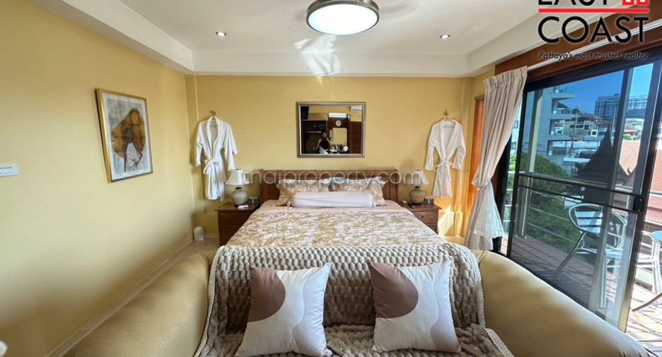 For sale 5 bedrooms house in Bang Lamung, Chonburi