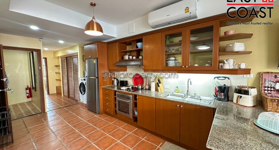 For sale 5 bedrooms house in Bang Lamung, Chonburi