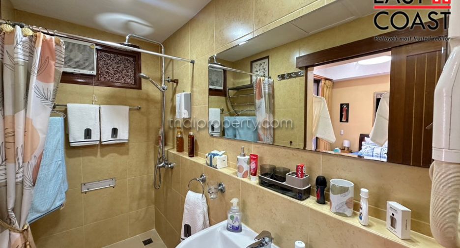 For sale 5 bedrooms house in Bang Lamung, Chonburi