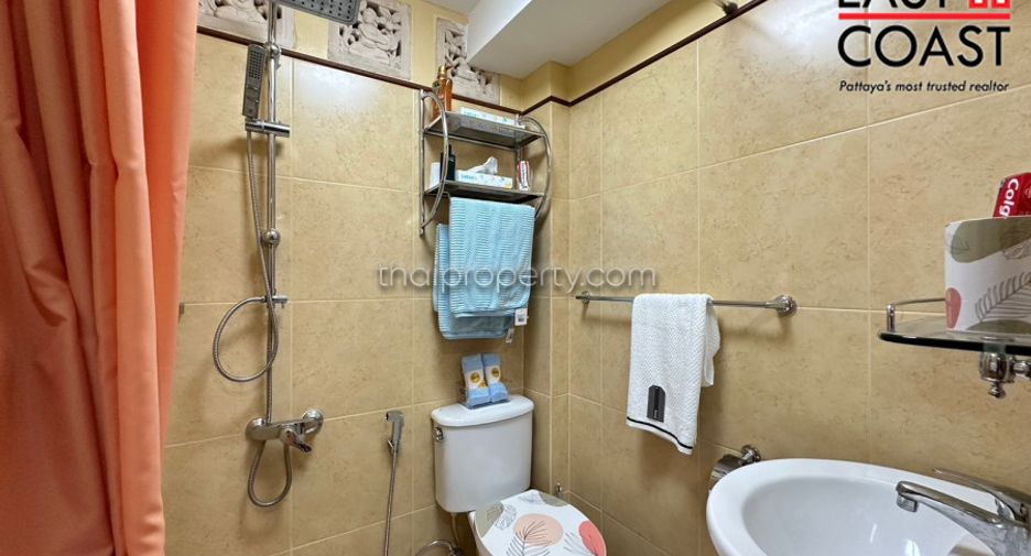 For sale 5 bedrooms house in Bang Lamung, Chonburi