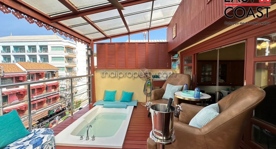 For sale 5 bedrooms house in Bang Lamung, Chonburi