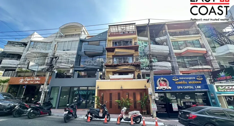 Casa en venta de 5 habitaciones en Bang Lamung, Chonburi