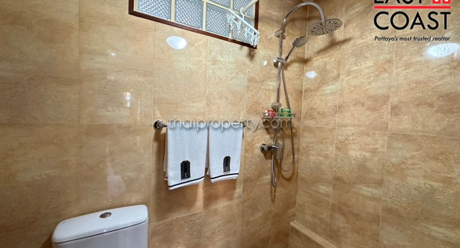 For sale 5 bedrooms house in Bang Lamung, Chonburi