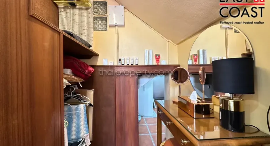 Casa en venta de 5 habitaciones en Bang Lamung, Chonburi