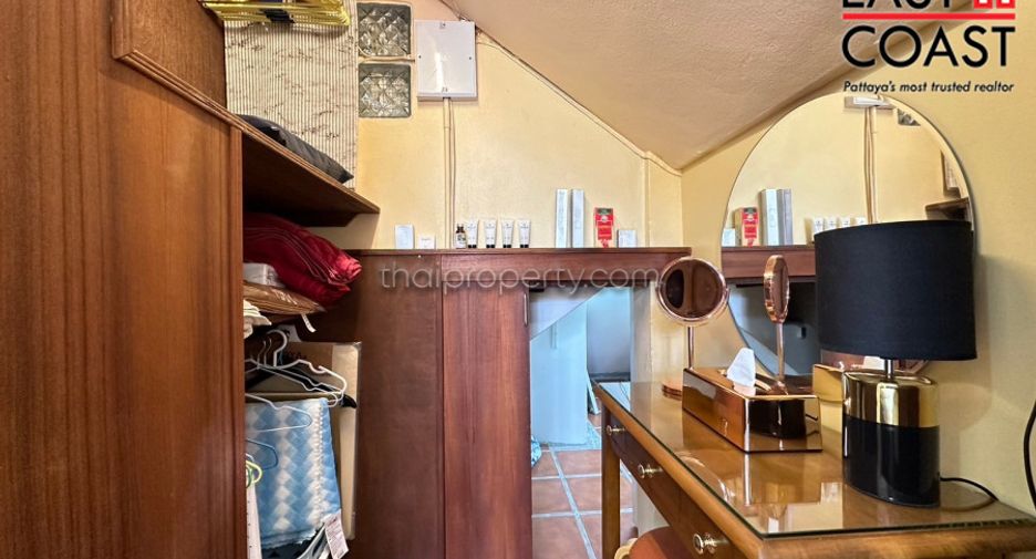 For sale 5 bedrooms house in Bang Lamung, Chonburi