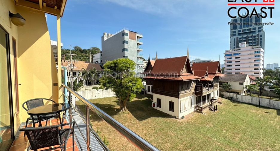 For sale 5 bedrooms house in Bang Lamung, Chonburi