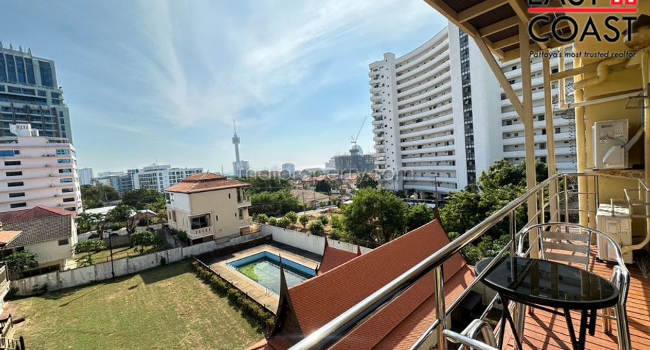 For sale 5 bedrooms house in Bang Lamung, Chonburi
