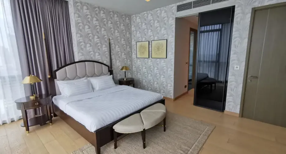 For rent and for sale 2 bedrooms condo in Watthana, Bangkok