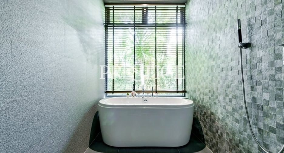 For sale 4 bedrooms house in Bang Lamung, Chonburi