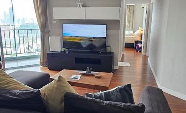 For rent 2 bed condo in Huai Khwang, Bangkok