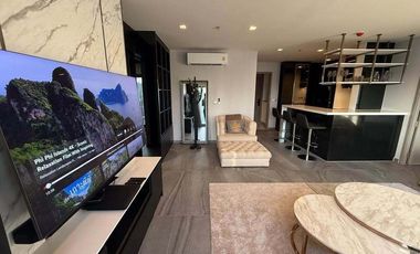 For rent 2 bed condo in Huai Khwang, Bangkok