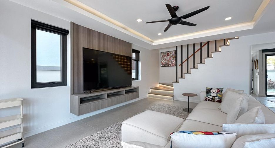 ขาย 3 ห้องนอน วิลล่า ใน พัทยาใต้, พัทยา