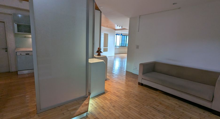 For sale 3 bed condo in Mueang Nonthaburi, Nonthaburi